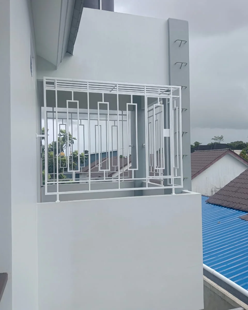Husein Paris 2 - Dokumentasi Proyek